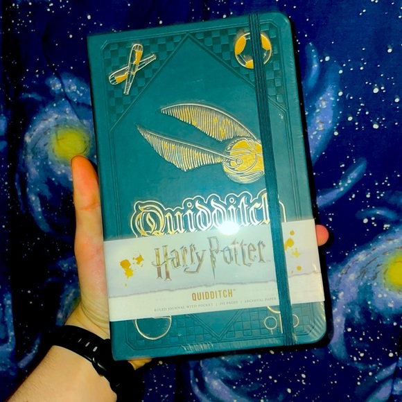 NEW/Sealed - Harry Potter Quidditch Journal bundle 🧙‍♂️ - Picture 1 of 9